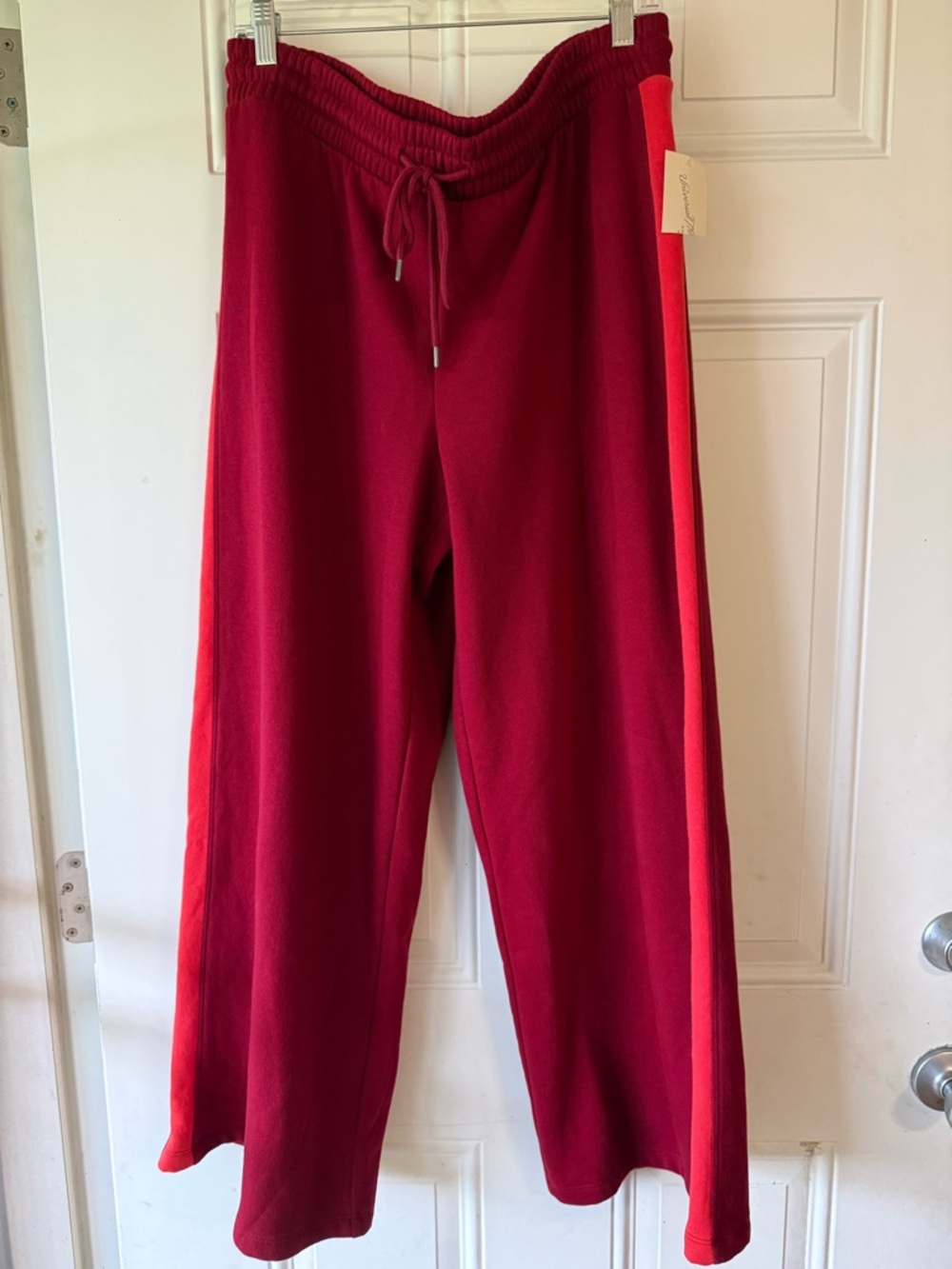 Universal Thread Red Wide-Leg Track Sweat Pants w/Side Stripe